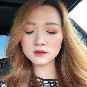 Meet your Posher, Ellie